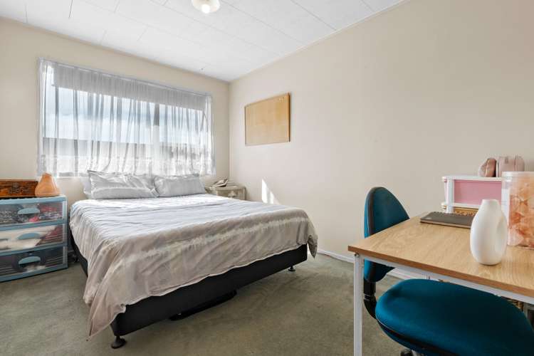 17 Dillon Crescent Clover Park_8