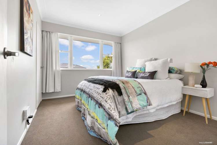 47 Bradbury Road Botany Downs_13
