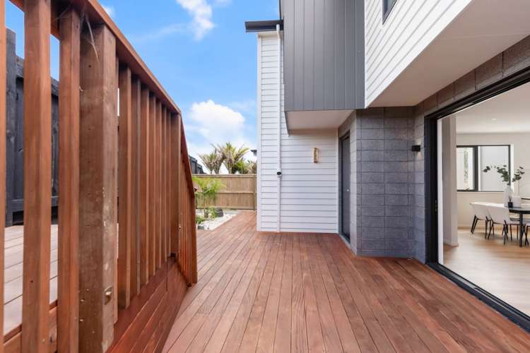 1A-1C Altair Place Windsor Park_19