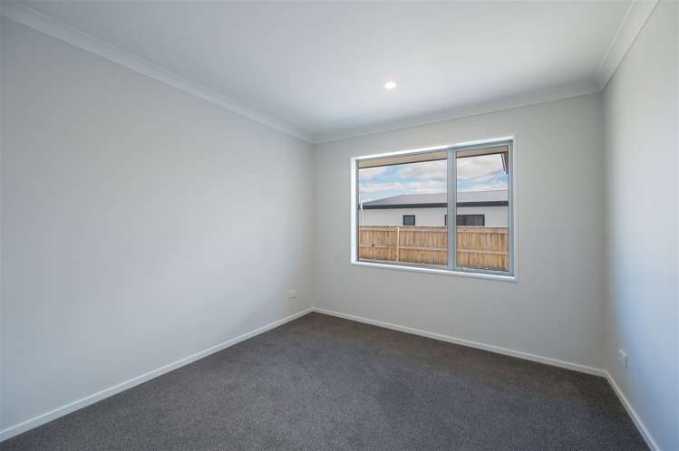 6 Lassen Place Stoke_15