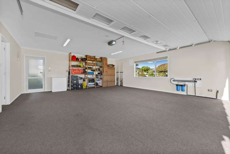 1 Defender Crescent Beachlands_23