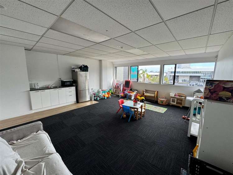 14a Rennie Drive Mangere_3