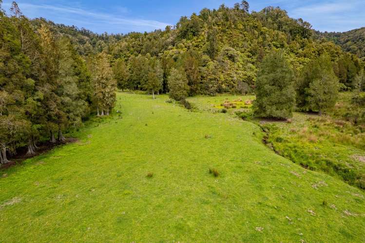 3133 Mokau Road Mokau_10