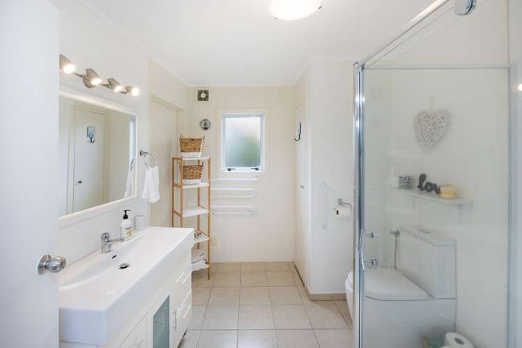 9 Warren Street Foxton Beach_8