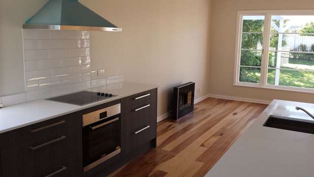 64A Titirangi Road New Lynn_2