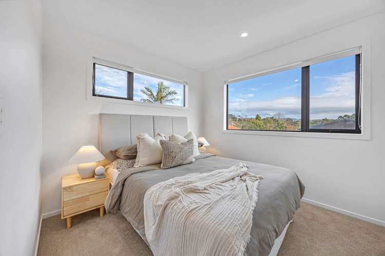 2/97 Atkinson Road Titirangi_9