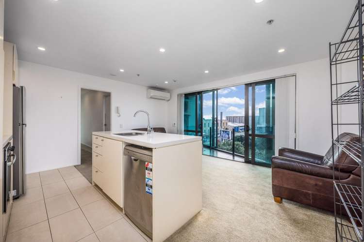 325/8 Dockside Lane Auckland Central_11