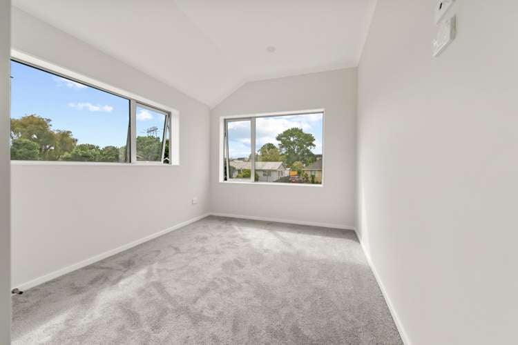 52A & 52D Capstick Road Otara_12
