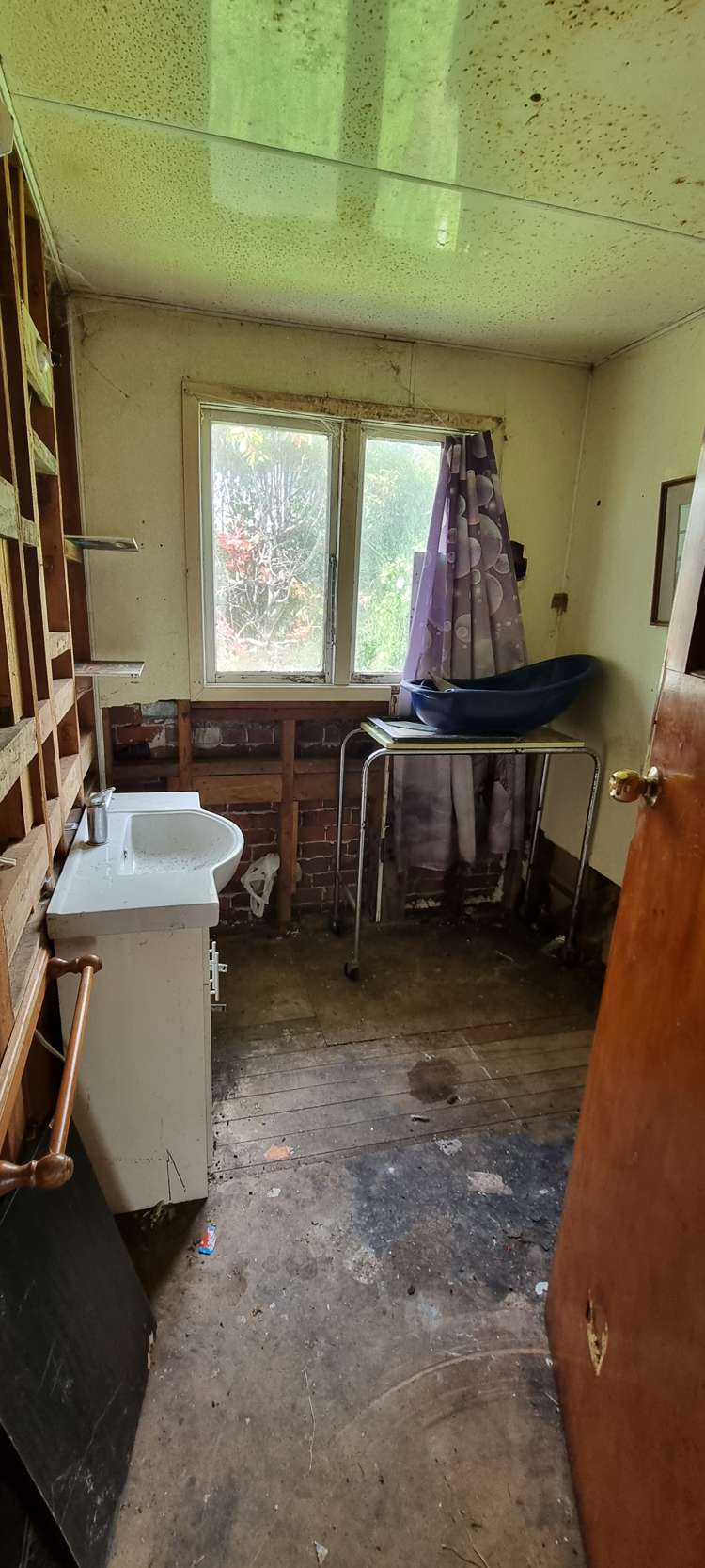 4 Ontario Street Gore Surrounds_30