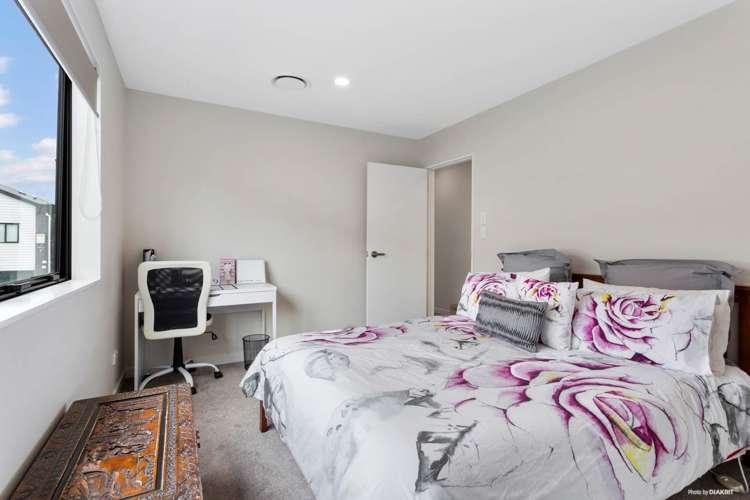 9 Hangar Lane Whenuapai_13