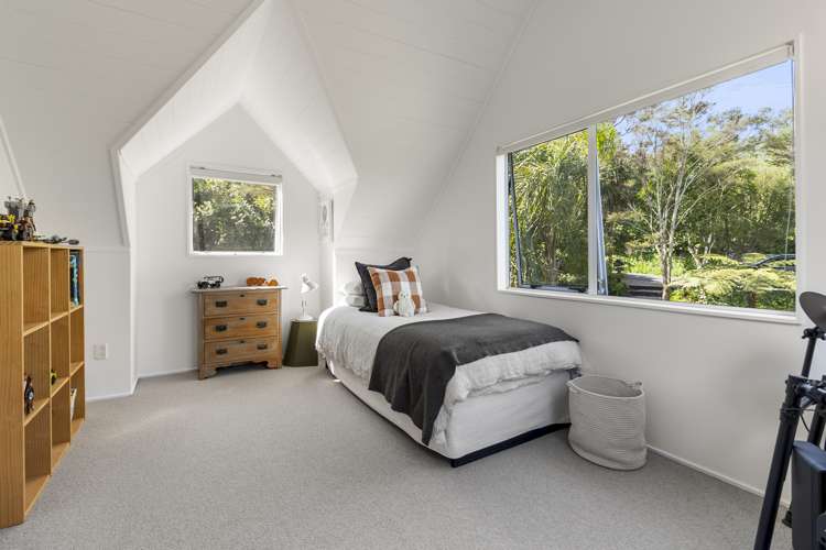 88 Queens Drive Oneroa_16