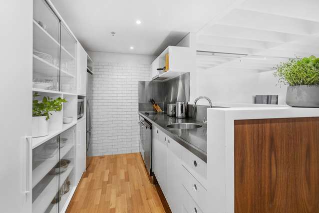 3.05/28 Waterloo Quay Pipitea_1