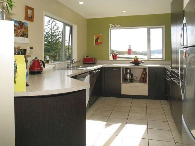 3 Paremata Drive Paremata_1