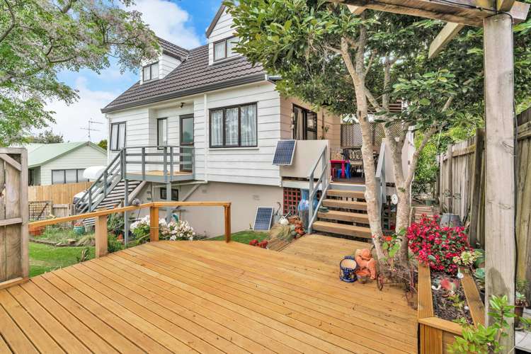 1/136 Bradbury Road Botany Downs_0