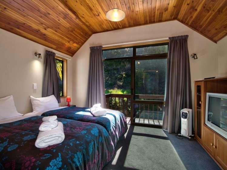 2c Larch Hill Place Queenstown_11