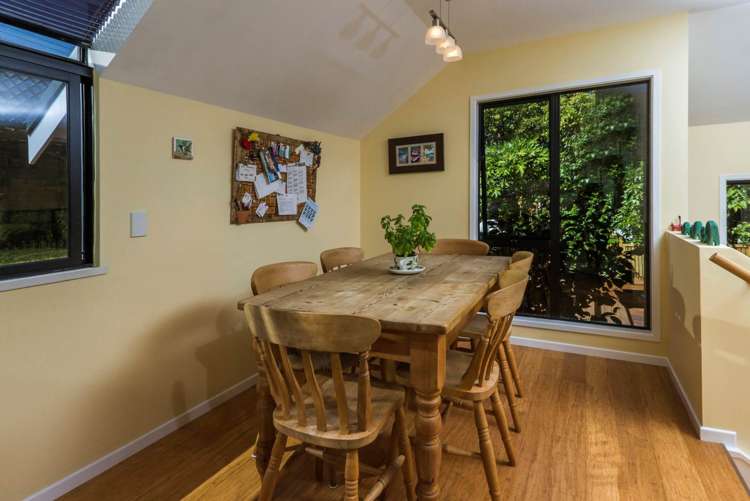 1 Stitchbird Close Murrays Bay_10