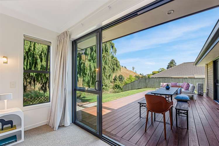 32 Sunningdale Drive Stoke_22