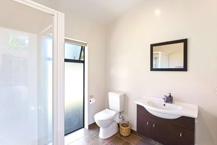 24 Raukawa Road Peka Peka_18