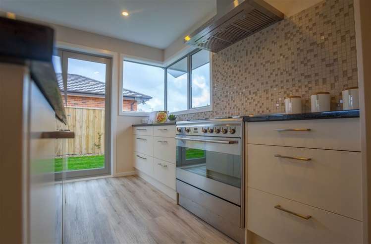 24 Oaks Drive Lincoln_11