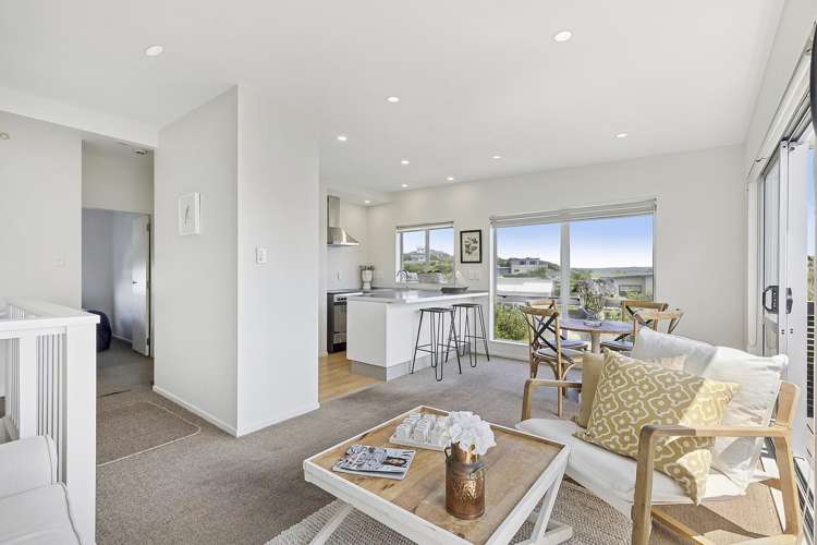 1/18 Lambley Road Titahi Bay_4