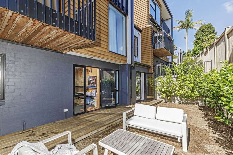 58c Potter Avenue Northcote_15