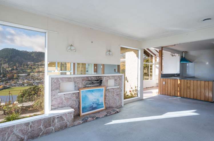 34 Jenner Road Toi Toi_9