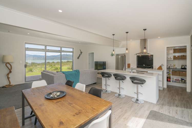 139 Kelly Jade Avenue Matarangi_3