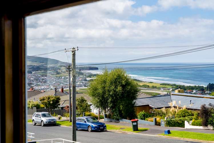 152 Easther Crescent Kew_19