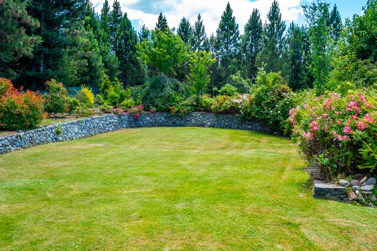 16 North West Arch Twizel_18