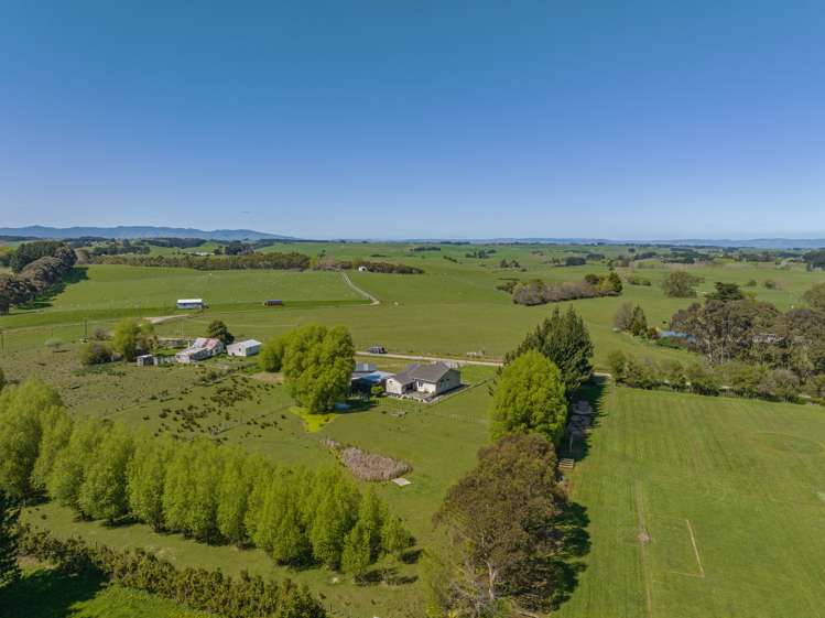 10 Barton Street Halcombe_19