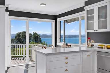 145 Thompson Road_3
