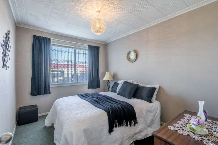 10 Edinburgh Crescent Waikiwi_10