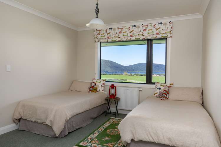 18 Kahikatea Drive Kinloch_15