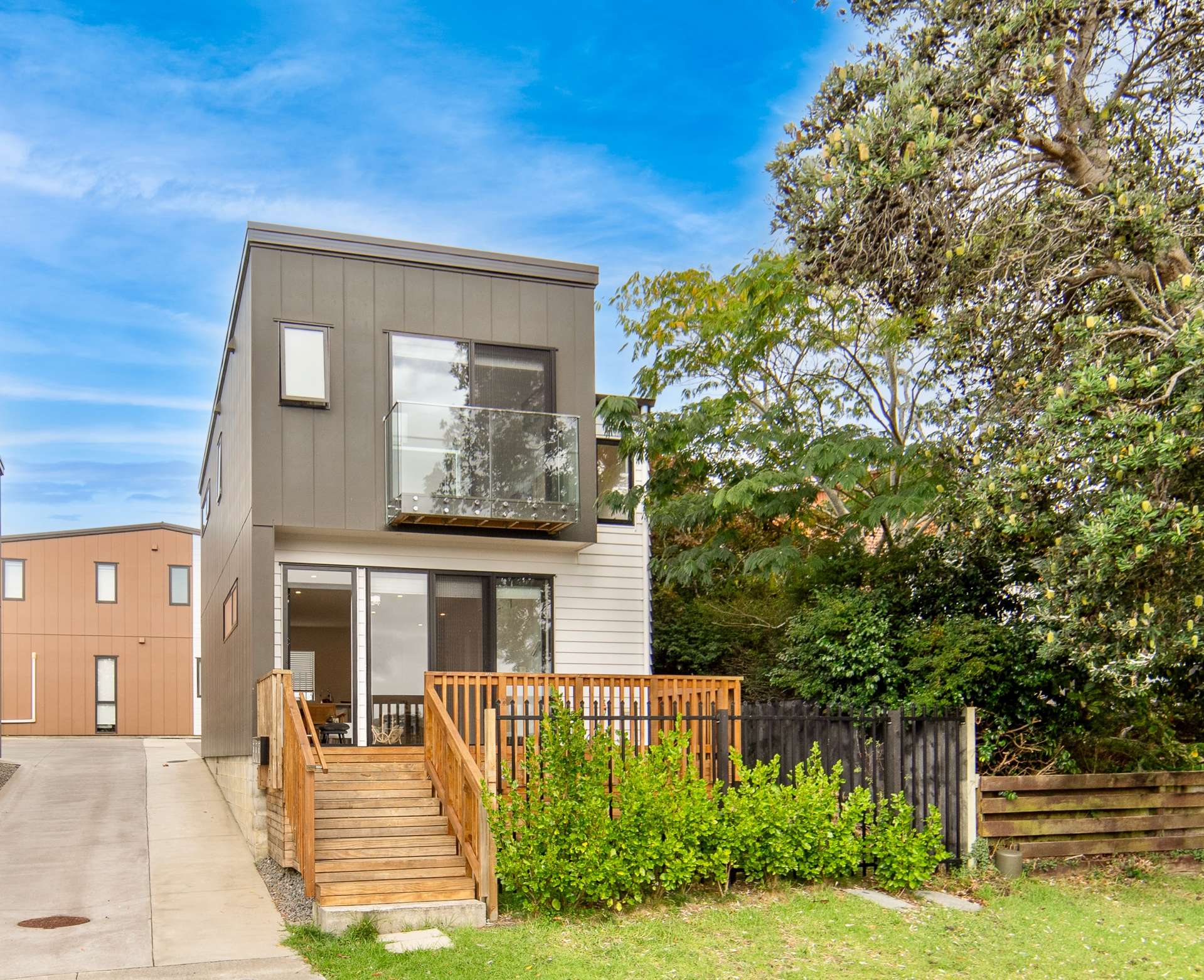 2/20 Eban Avenue Hillcrest_0