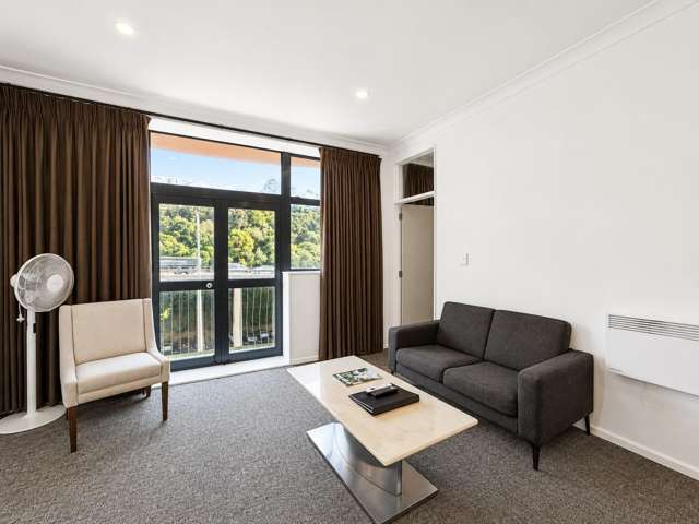  3B/120 The Terrace Wellington Central_3