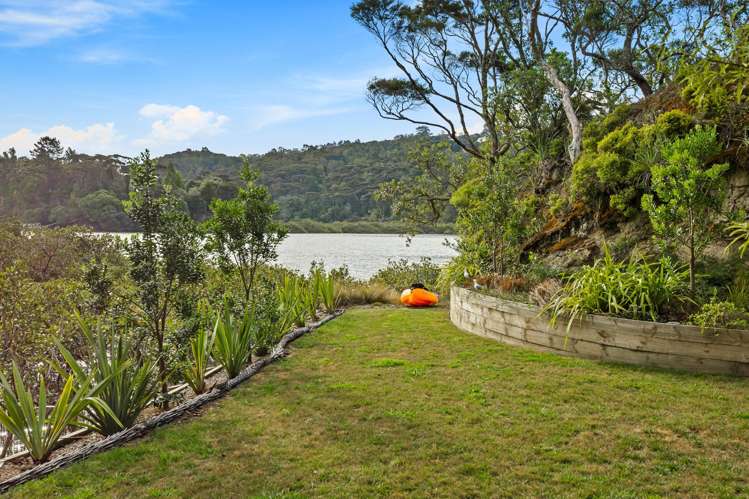 20 Oscar Road Greenhithe_36