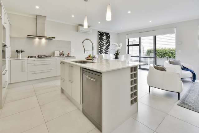 6 Riviera Drive Flat Bush_2