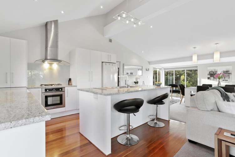 9 Tinopai Road Titirangi_13