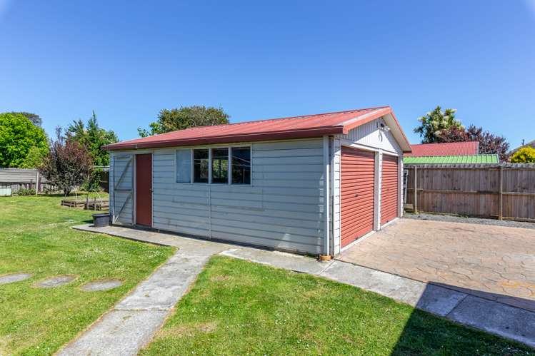 90 Neill Street Hornby_17