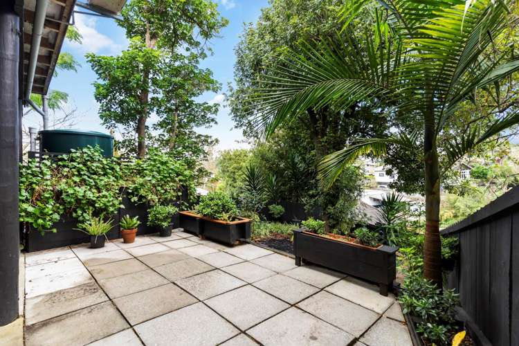 2/37 Glamorgan Drive Torbay_11