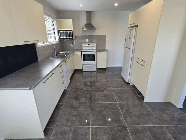 35 Aronia Way Goodwood Heights_3