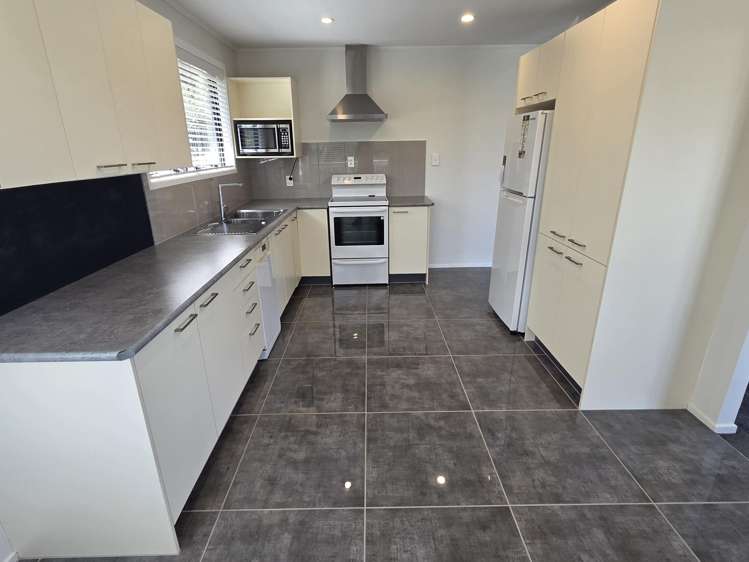 35 Aronia Way Goodwood Heights_3