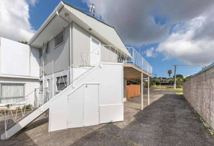 4/2 Riverview Road_1