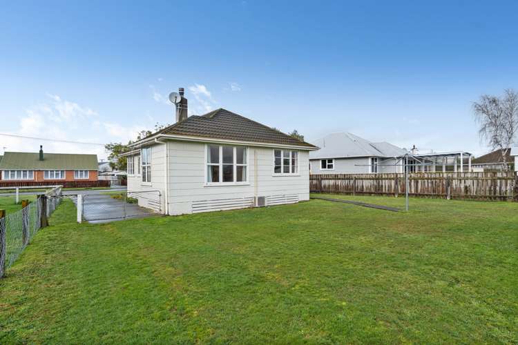 52 Kummer Crescent Masterton_12