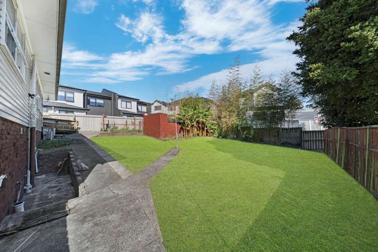 6 Glenmore Road Sunnyhills_18