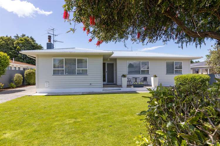 23 Deller Drive Carterton_21