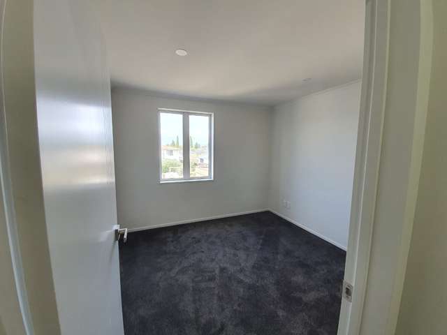 11 Warbler Crescent Papakura_4