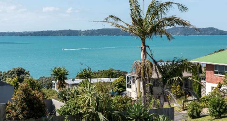 6 Alexander Avenue_0