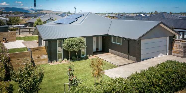 43 Sunline Avenue Lincoln_18