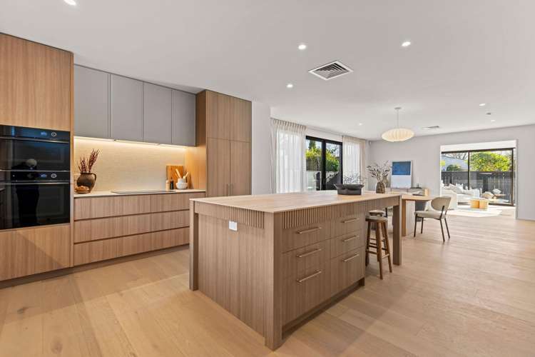 51B Rossall Street Merivale_2